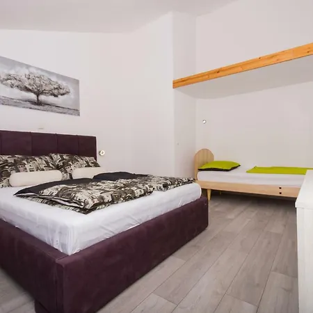 Vakans Guest house *