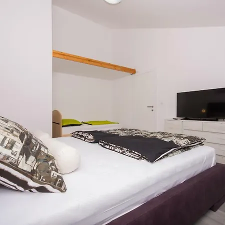 Guest house Vakans Slatine