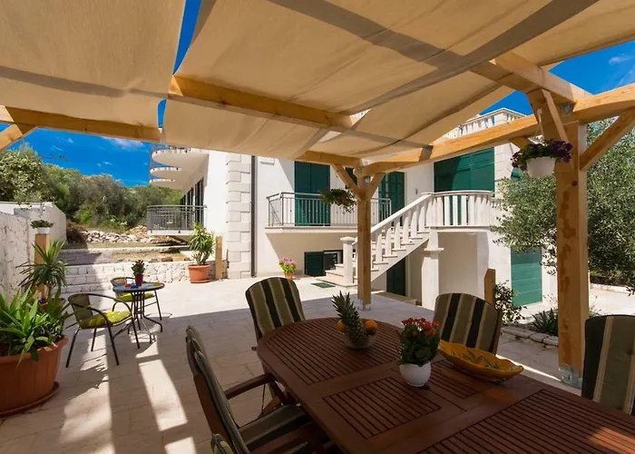 Gostinjska kuća Vakans 3*