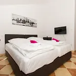 Vakans Πανσιόν 3*